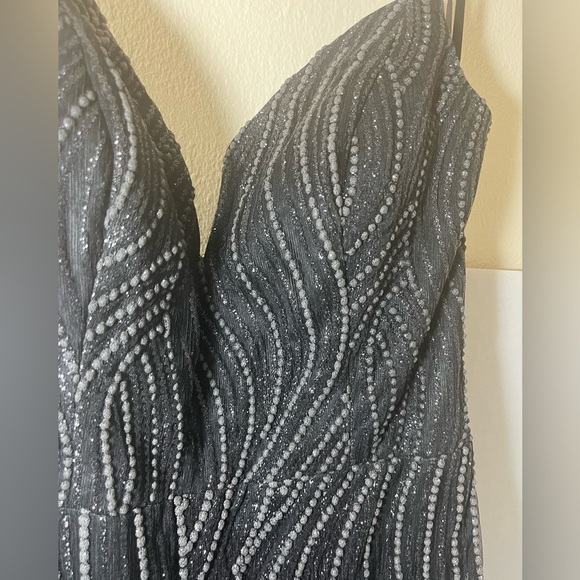 "ASHLYN" PUFF GLITTER FLOOR LENGTH TRUMPET DRESS - Picture 6 of 9